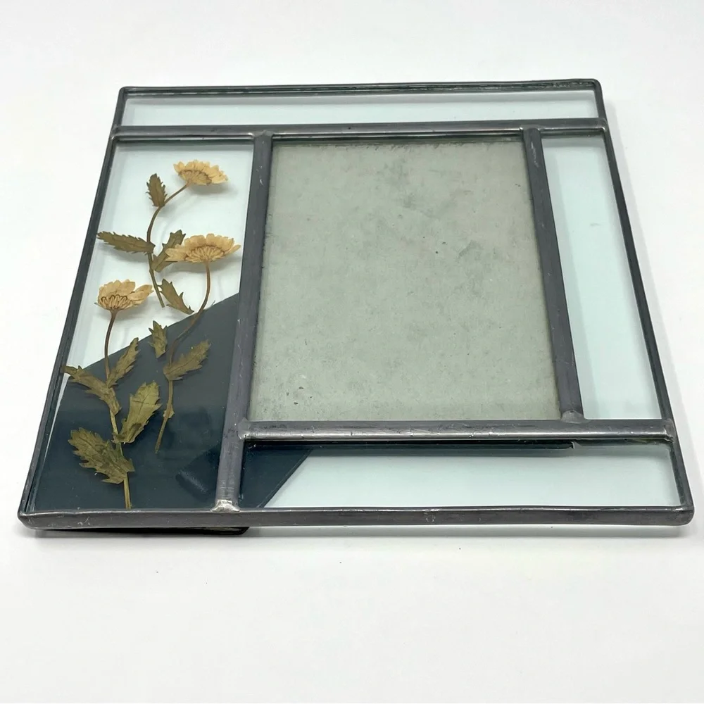 Vintage Carr Stained Glass Pressed Flowers Nature Cottage Decor 3 1/2” x 5”